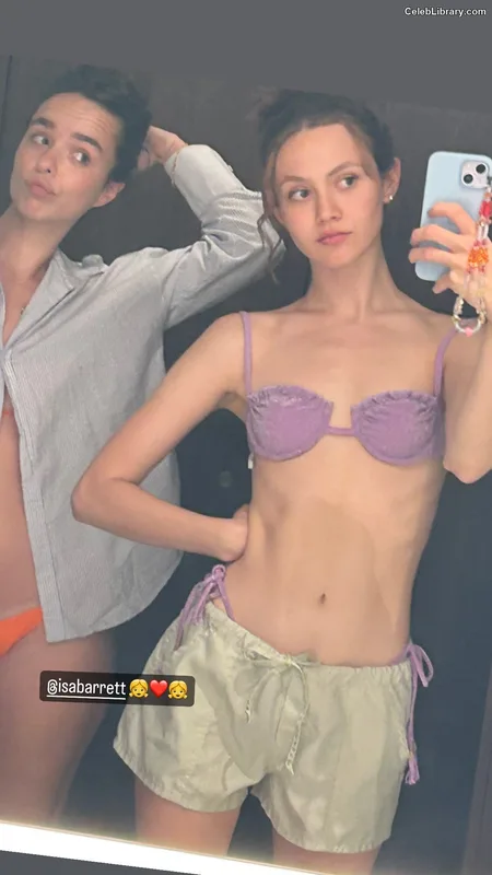 Iris Apatow photo 21 of 208