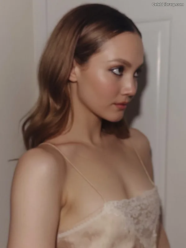 Iris Apatow photo 24 of 208