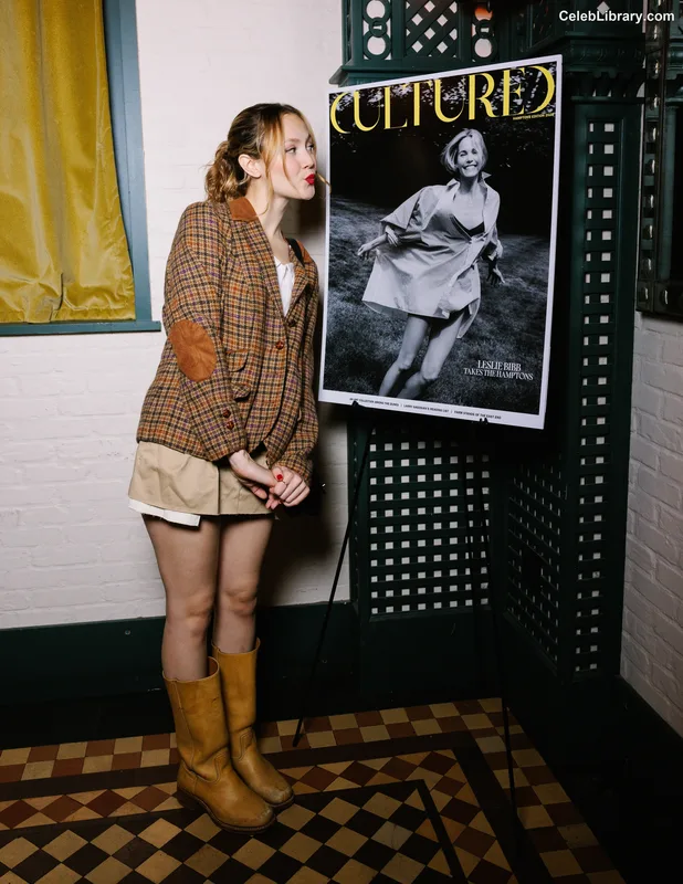 Iris Apatow photo 11 of 208