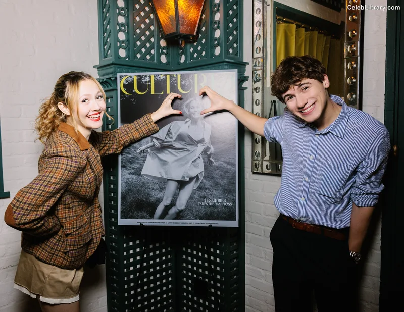 Iris Apatow photo 13 of 208