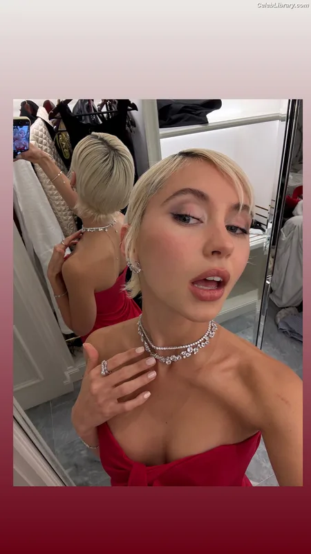 Iris Law photo 19 of 403