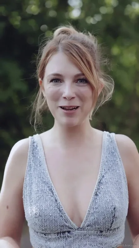 Iris Mareike Steen photo 2 of 69