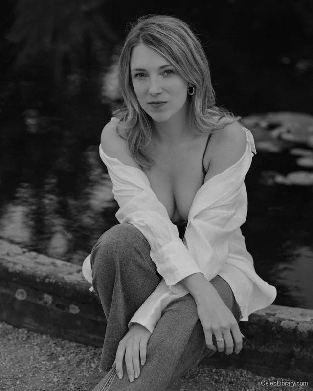 Iris Mareike Steen photo 5 of 69