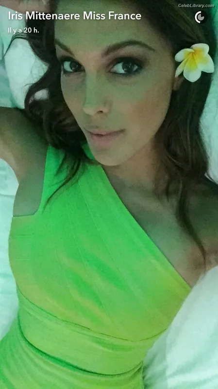 Iris Mittenaere photo 3 of 295