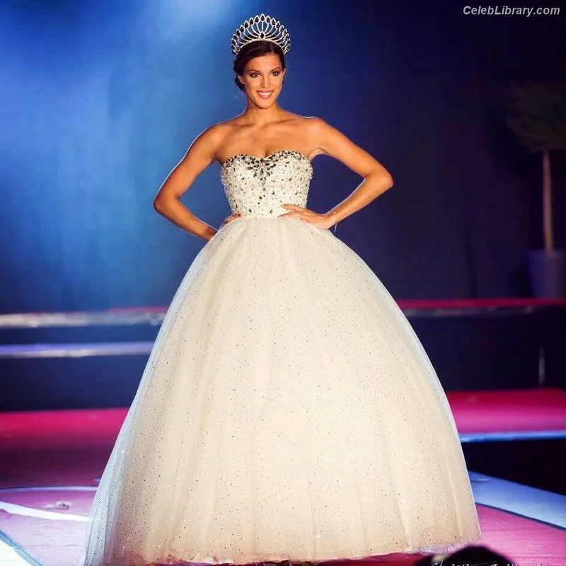 Iris Mittenaere photo 11 of 295