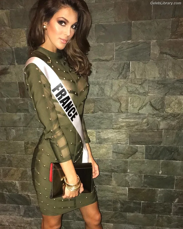 Iris Mittenaere photo 2 of 295