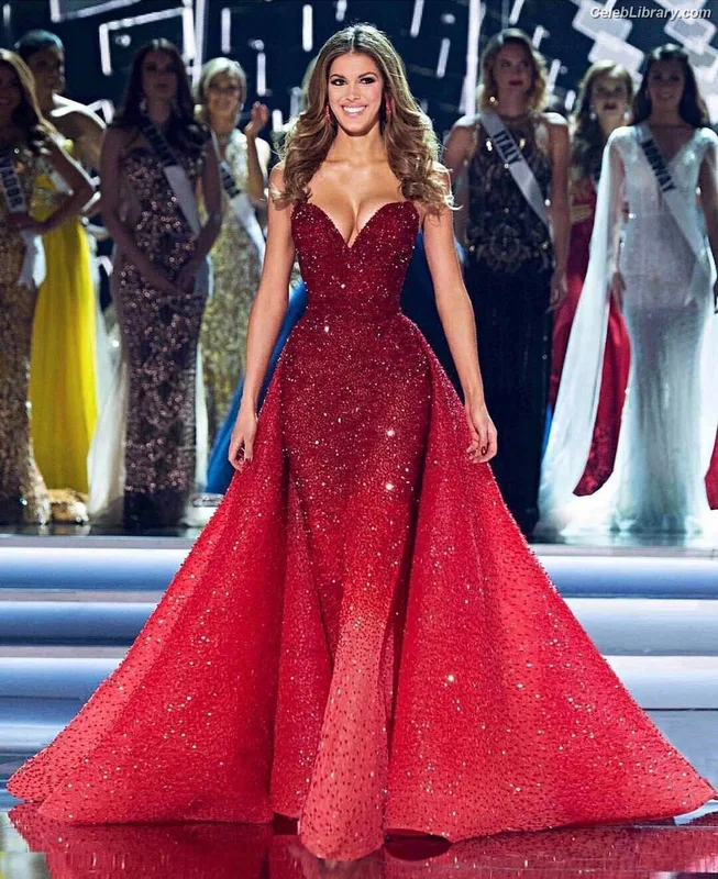 Iris Mittenaere photo 18 of 295