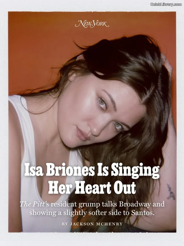 Isa Briones photo 19 of 355