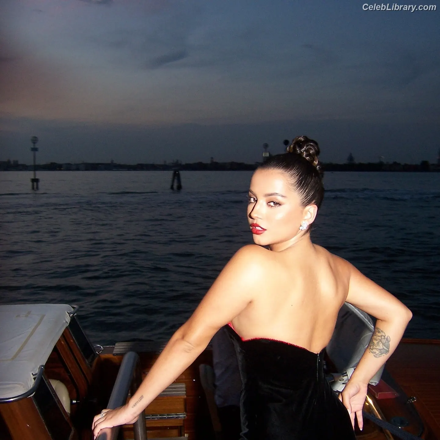 Isabela Merced photo 16 of 1796