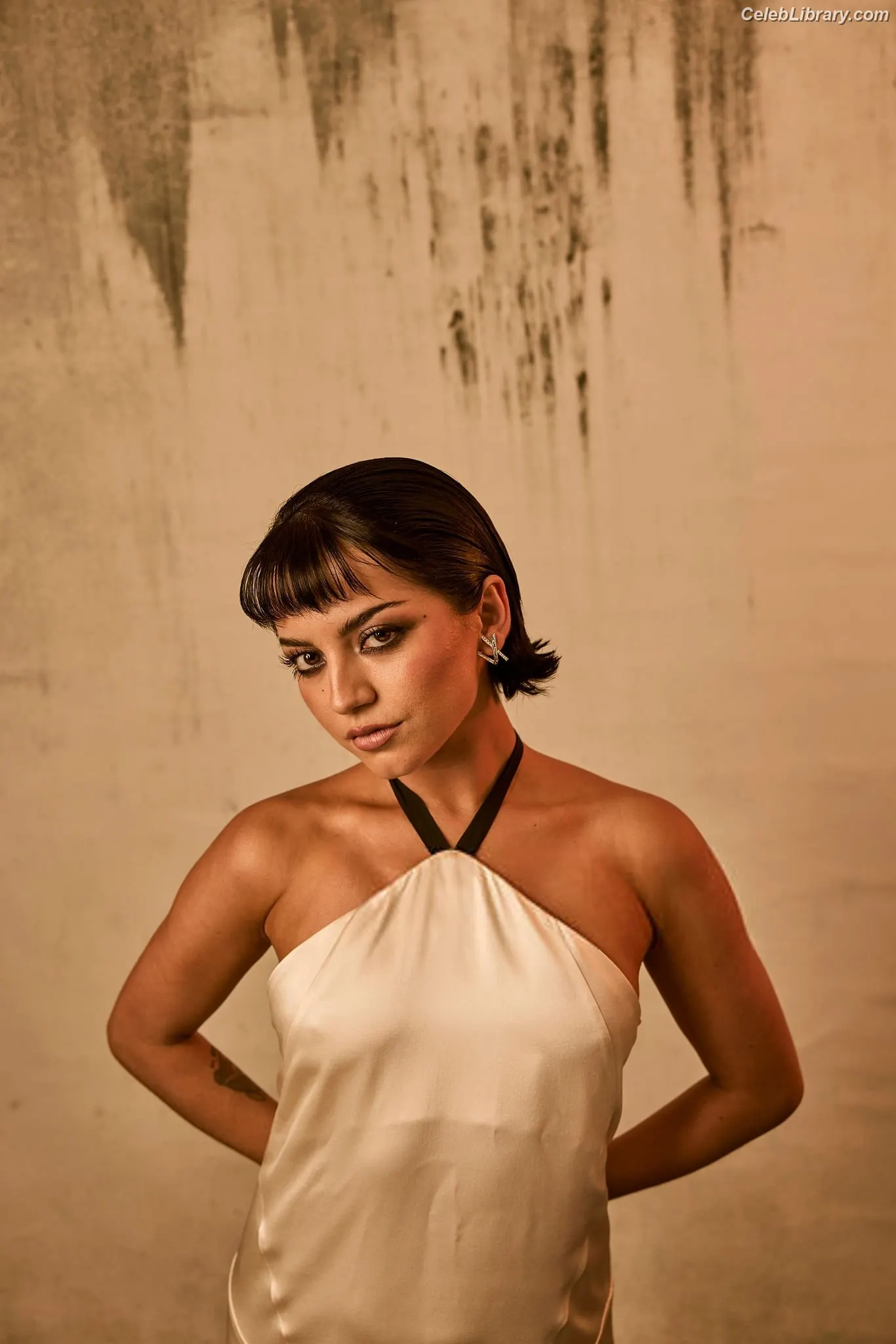 Isabela Merced photo 1 of 1796