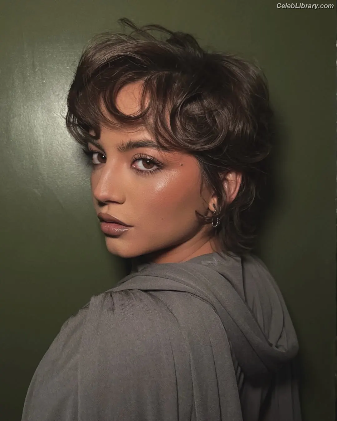 Isabela Merced photo 17 of 1796