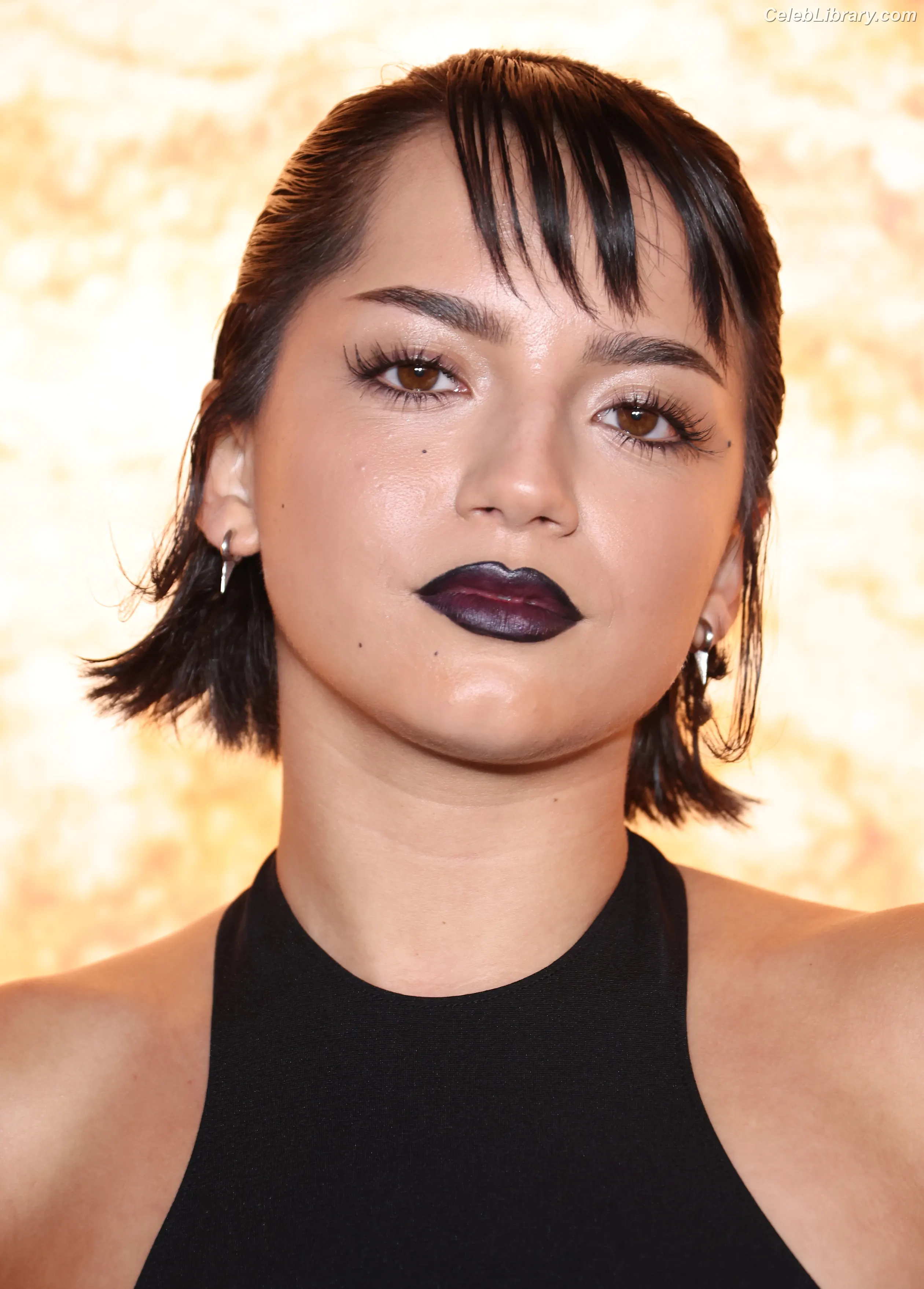 Isabela Merced photo 6 of 1796