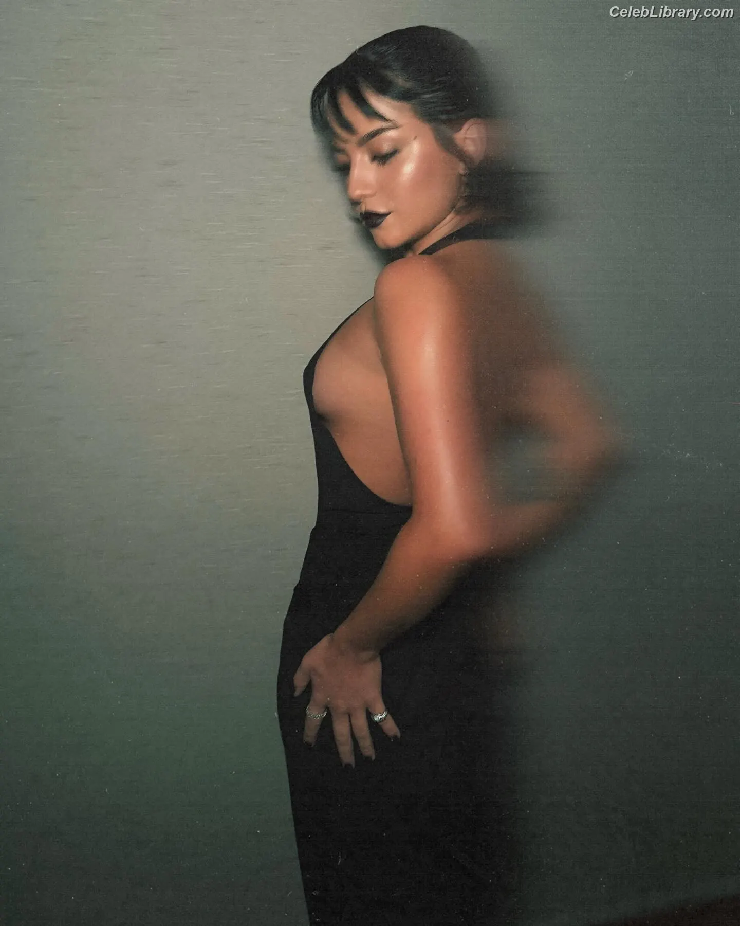 Isabela Merced photo 6 of 1796
