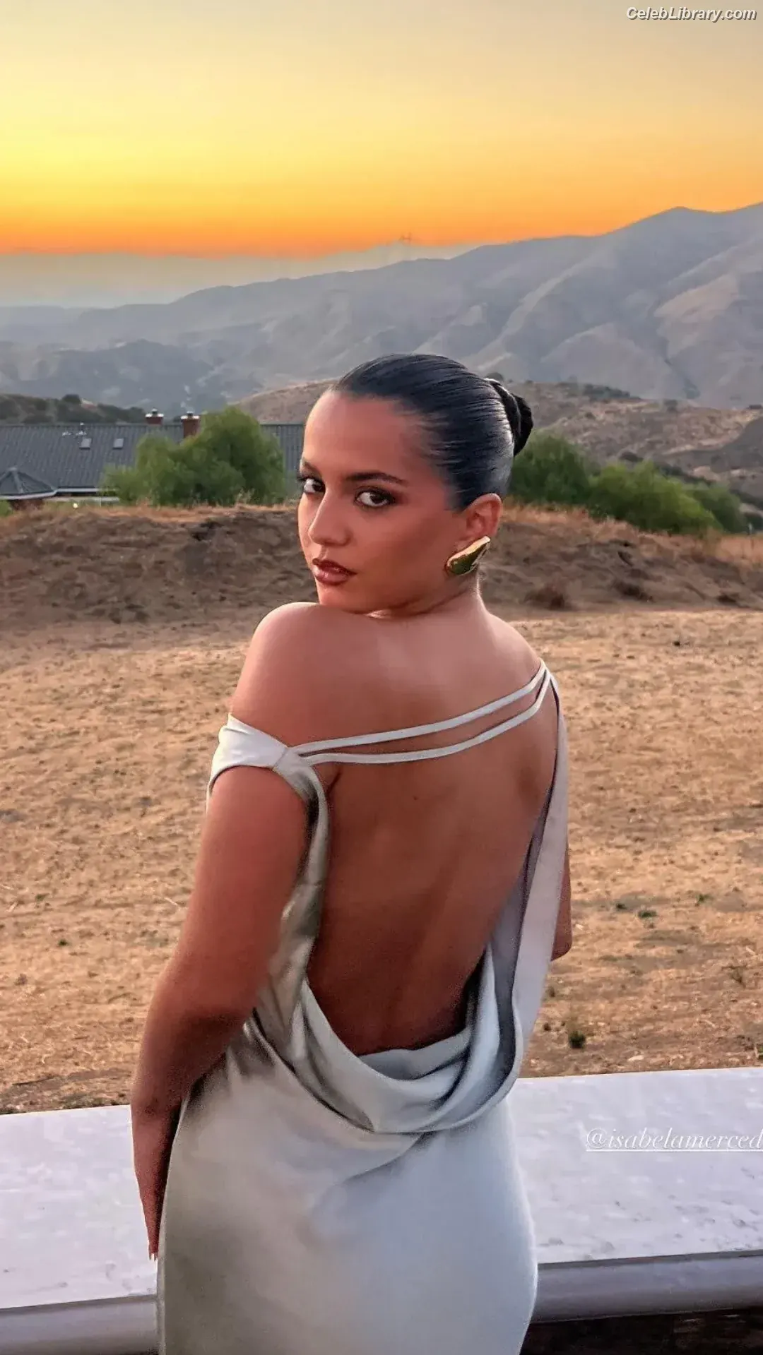 Isabela Merced photo 23 of 1796