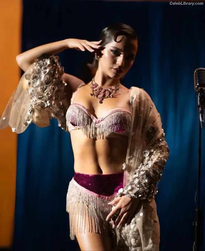Isabela Merced photo 21 of 1797