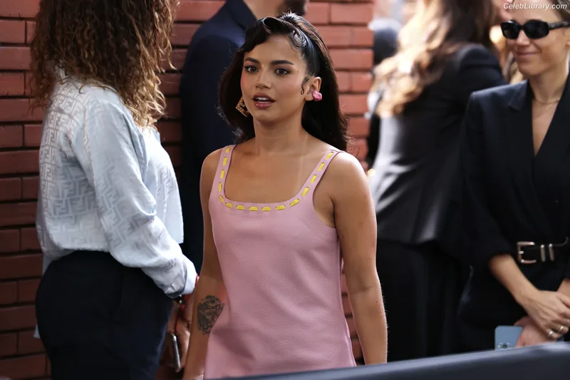 Isabela Merced photo 9 of 1797
