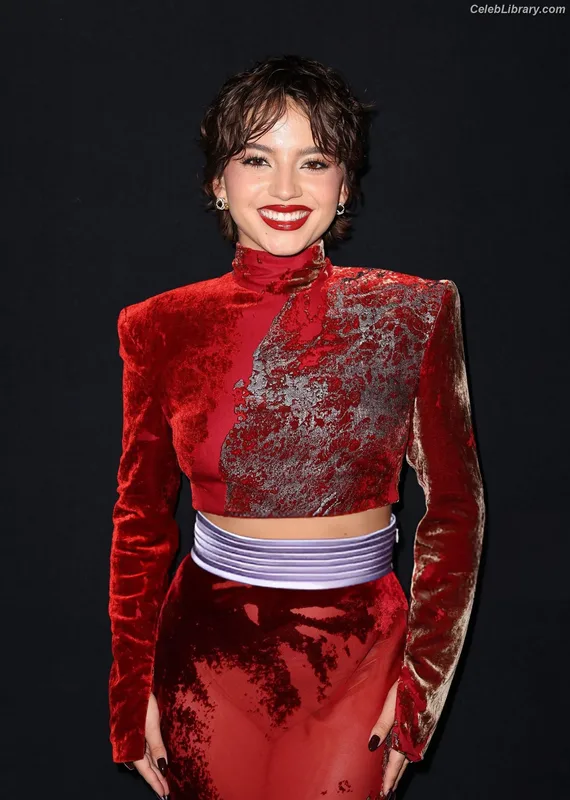 Isabela Merced photo 2 of 1797