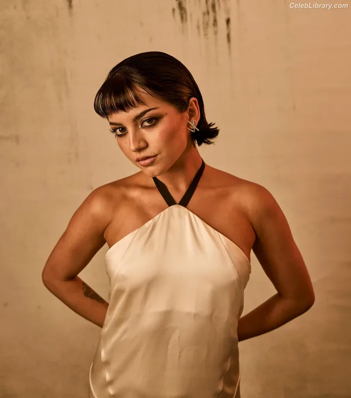 Isabela Merced photo 17 of 1797