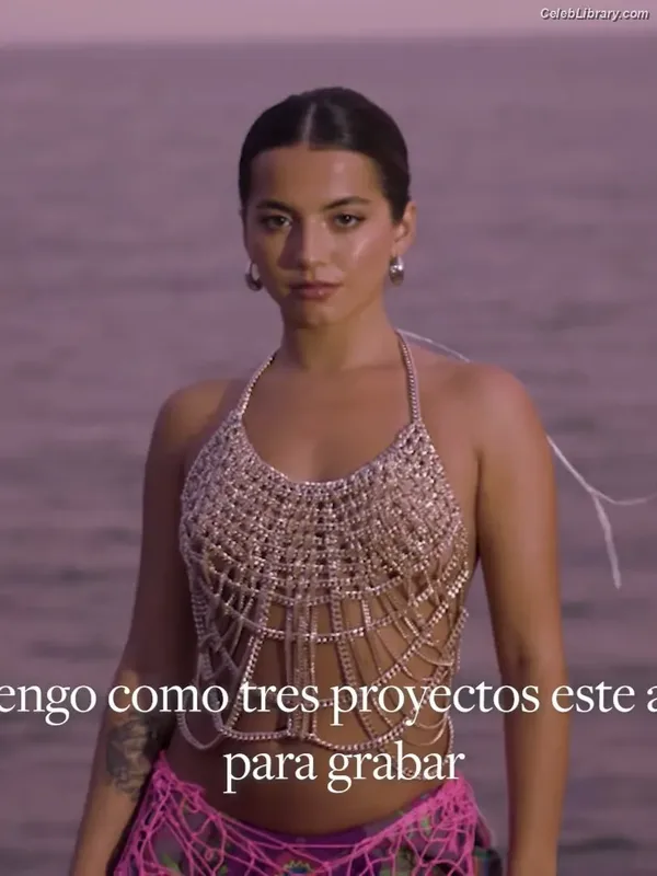 Isabela Merced photo 11 of 1797