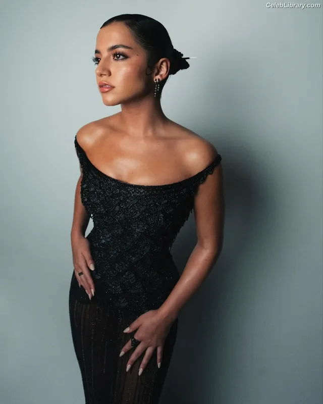 Isabela Merced photo 11 of 1797