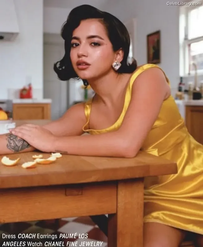 Isabela Merced photo 19 of 1797