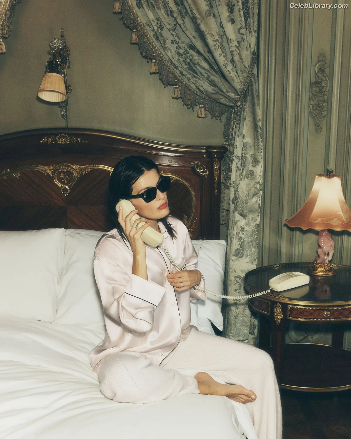 Isabeli Fontana photo 8 of 165