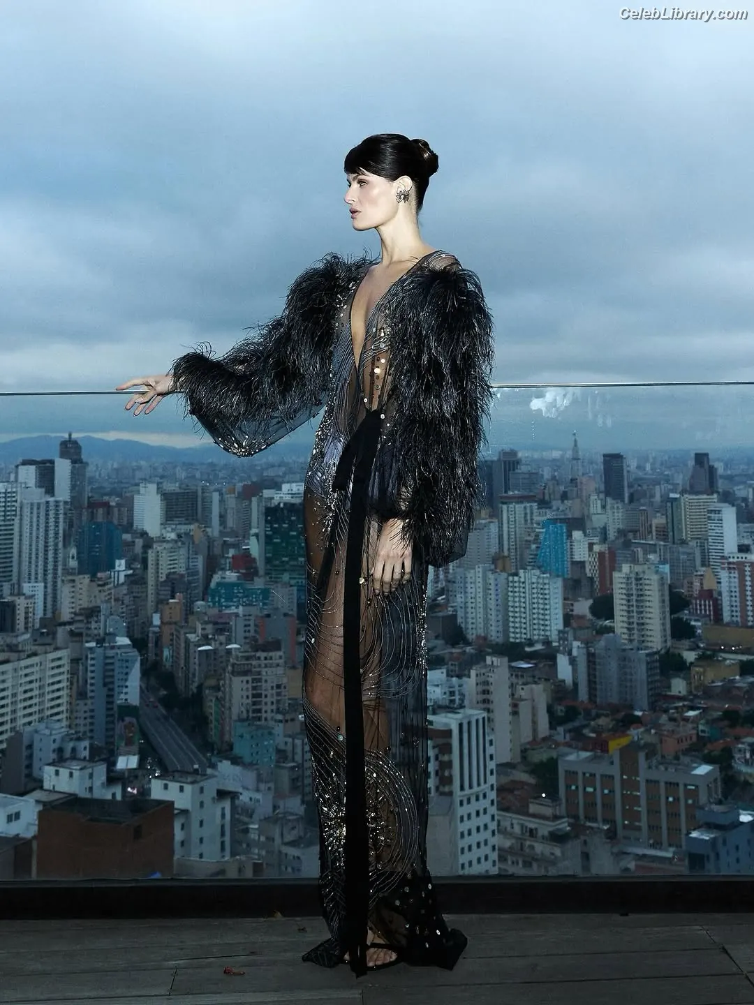 Isabeli Fontana photo 11 of 165