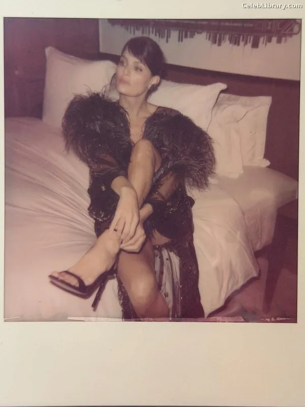 Isabeli Fontana photo 13 of 166