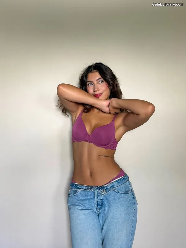 Isabella Ferreira photo 14 of 113