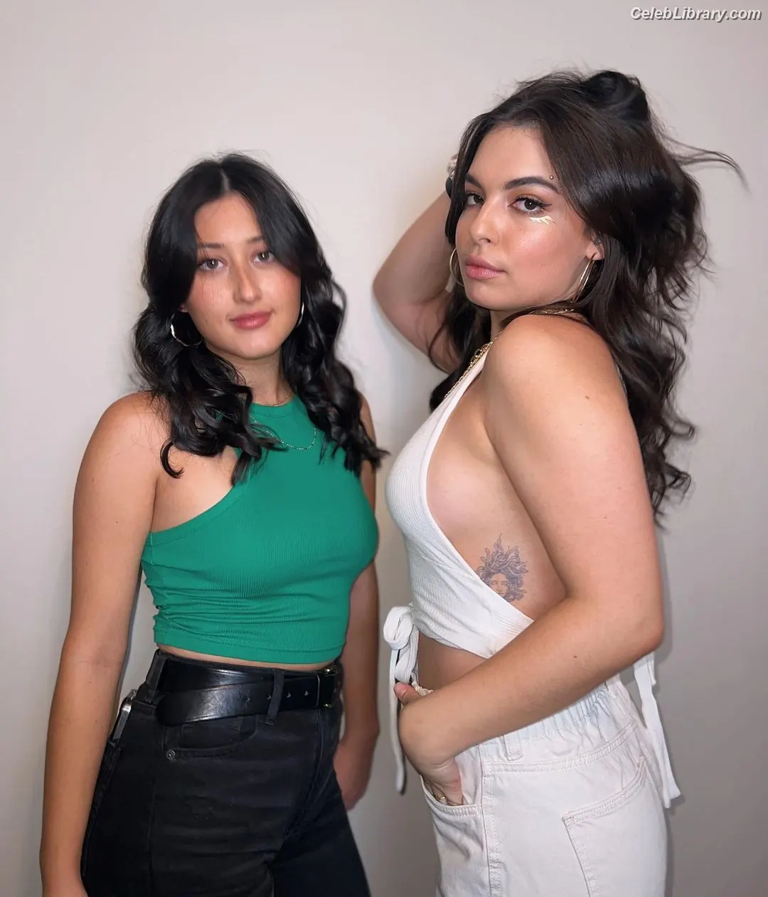 Isabella Gomez photo 17 of 479