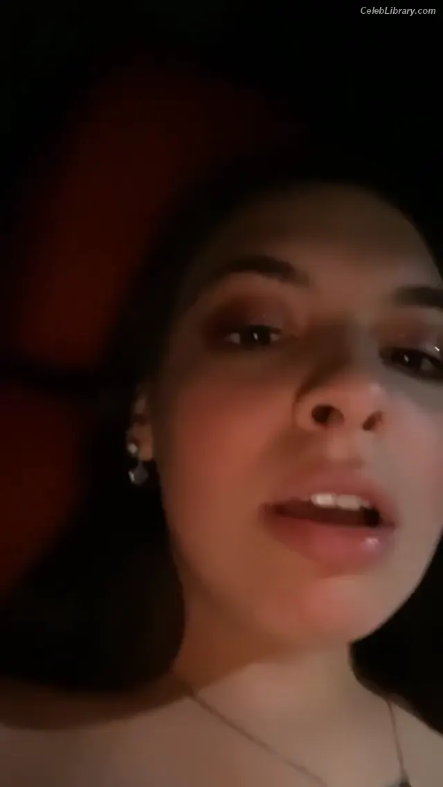 Isabella Gomez photo 3 of 479