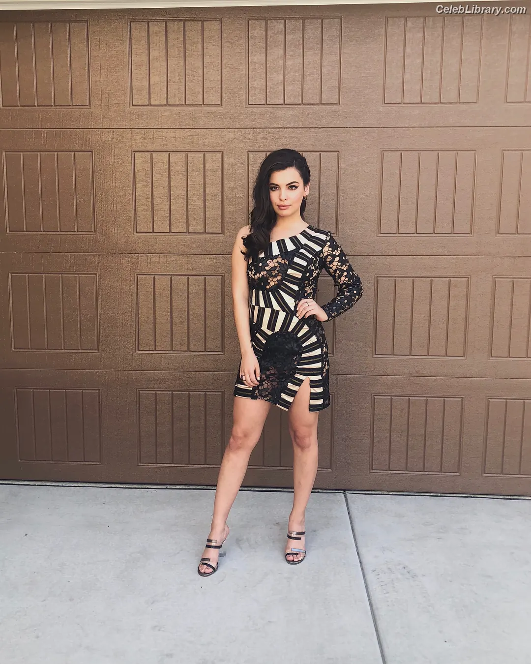 Isabella Gomez photo 6 of 479