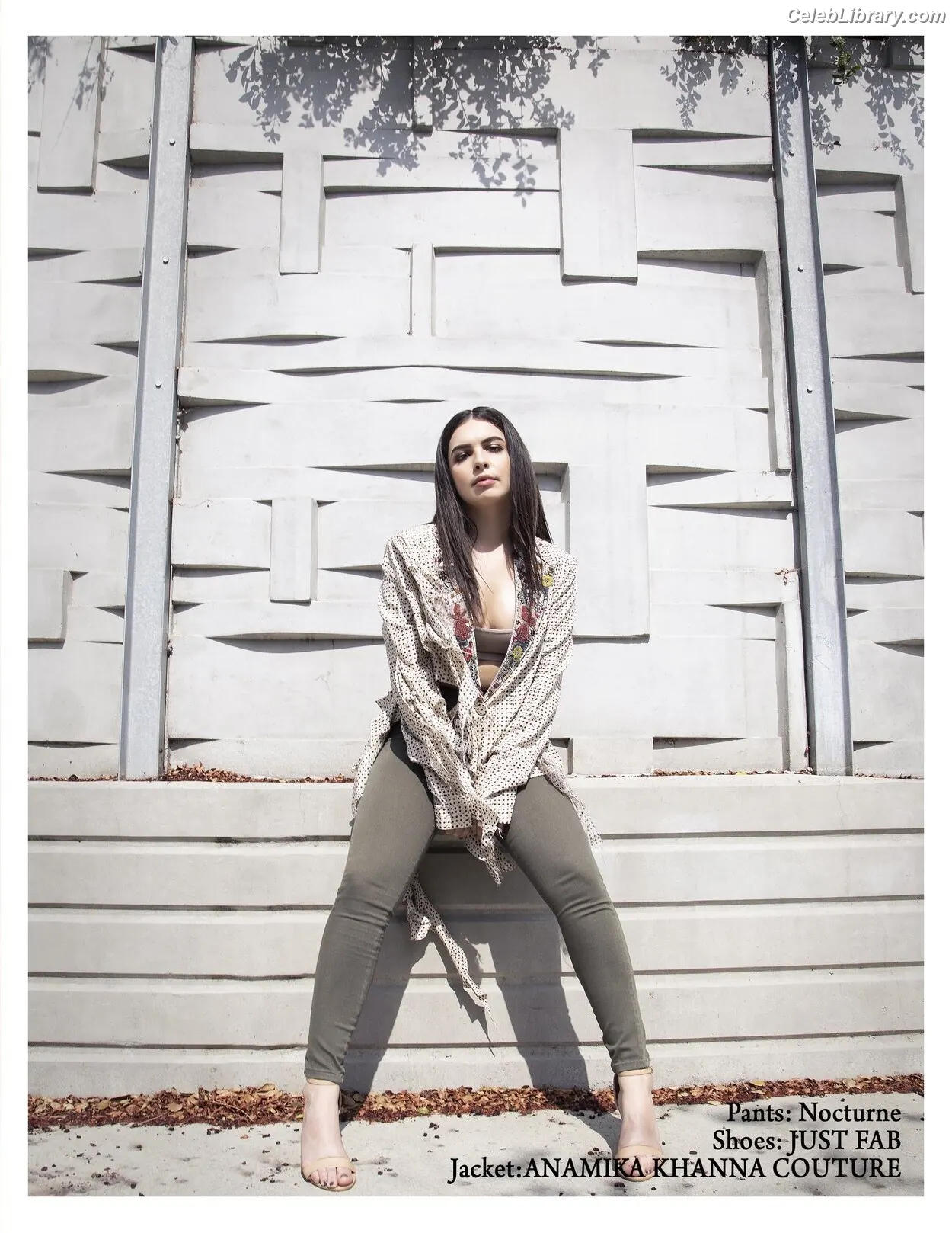 Isabella Gomez photo 2 of 479