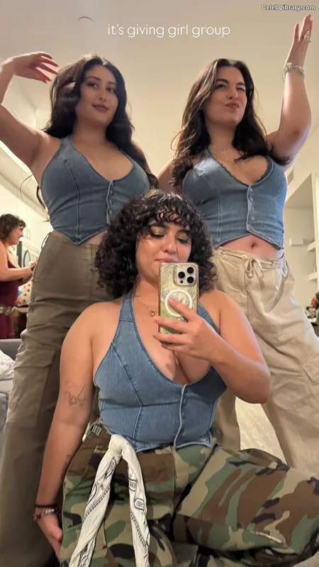 Isabella Gomez photo 7 of 479