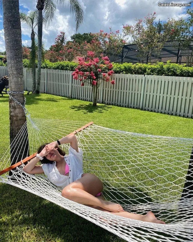 Isabella Gomez photo 10 of 479