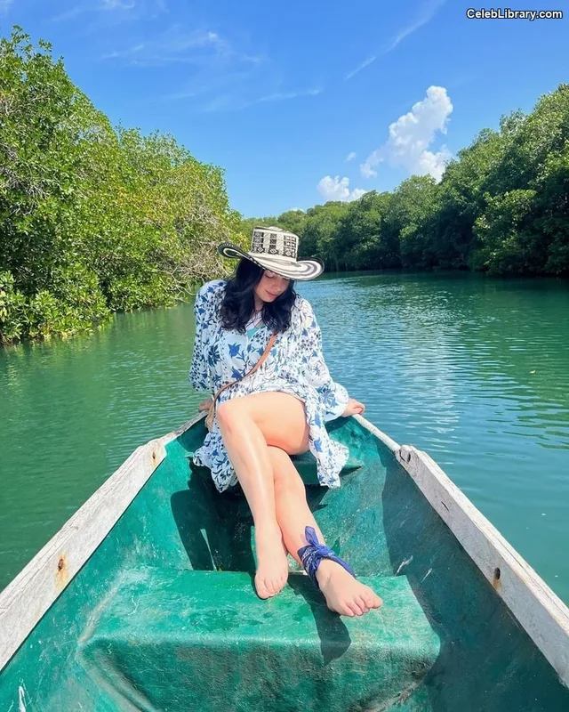 Isabella Gomez photo 11 of 479