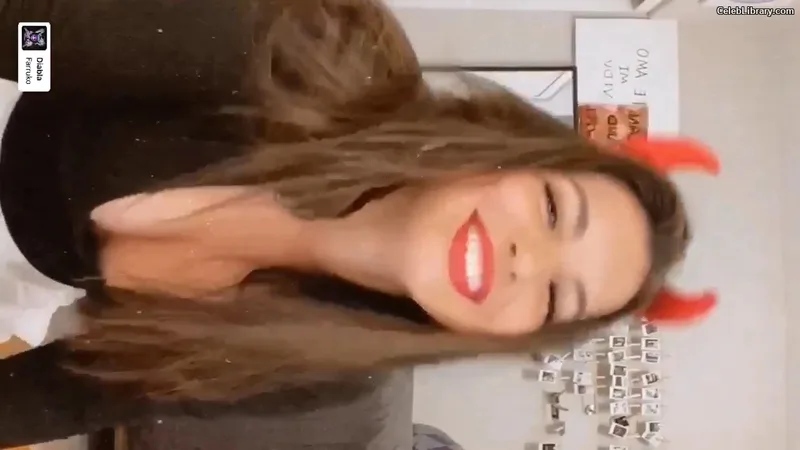 Isabella Gomez photo 18 of 479
