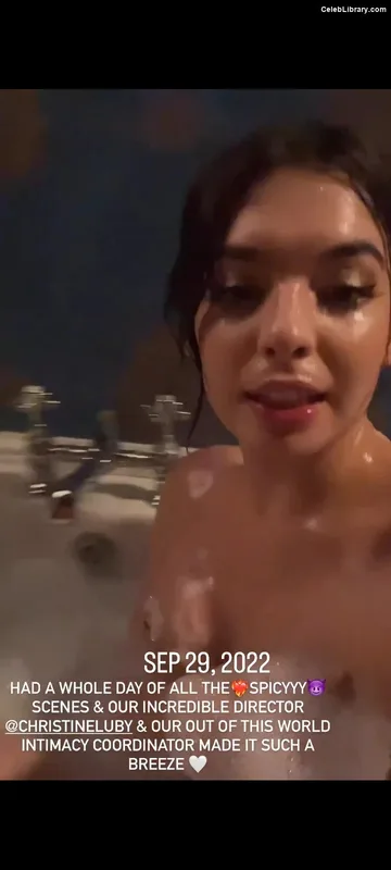 Isabella Gomez photo 6 of 479