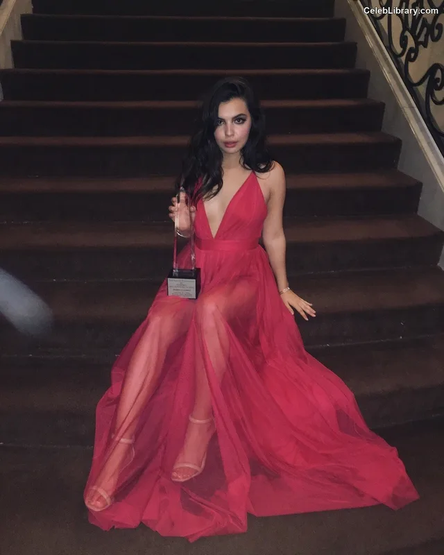 Isabella Gomez photo 2 of 479