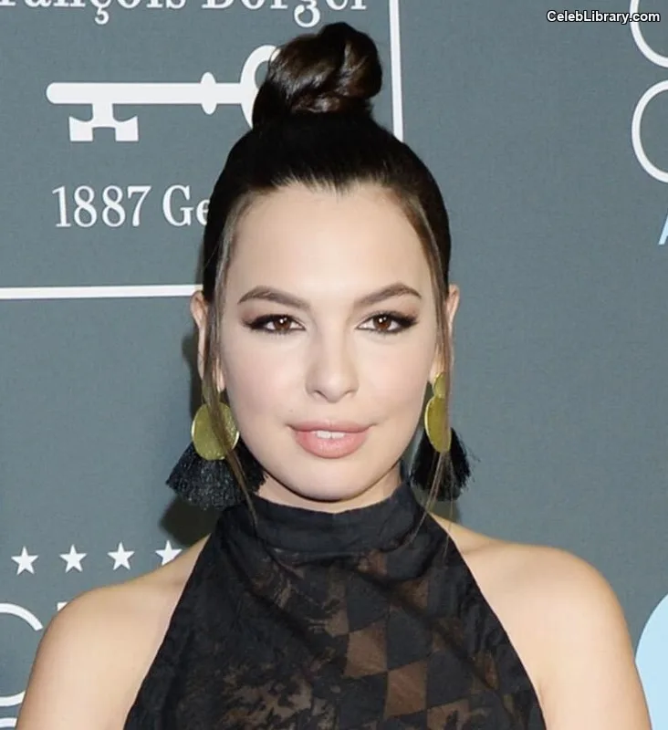 Isabella Gomez photo 18 of 479