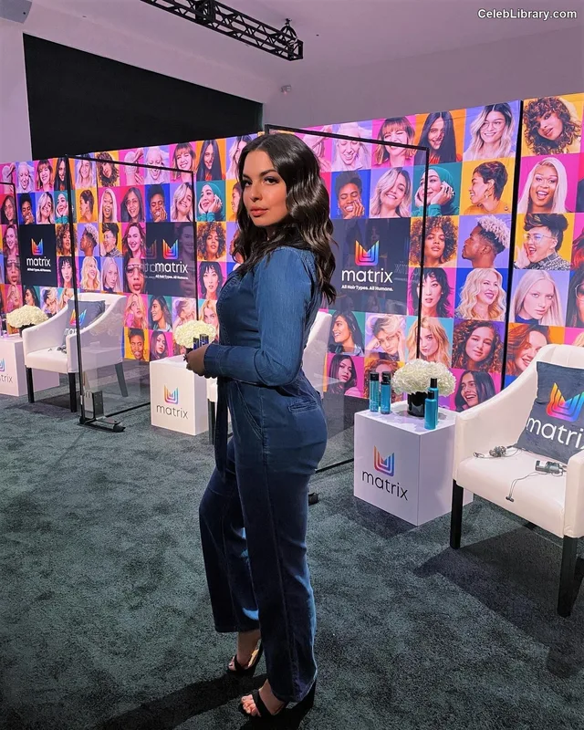 Isabella Gomez photo 16 of 479