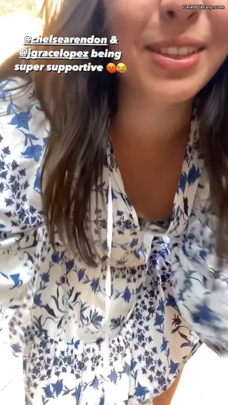 Isabella Gomez photo 9 of 479