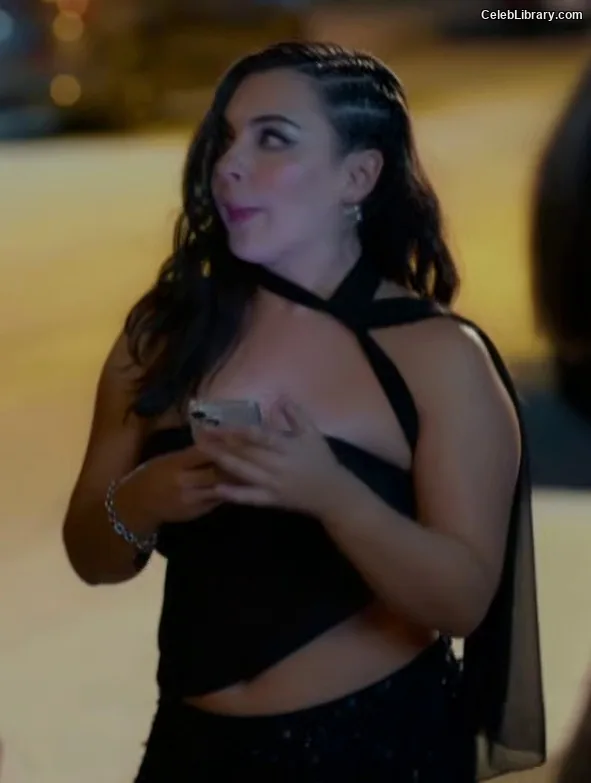 Isabella Gomez photo 19 of 479