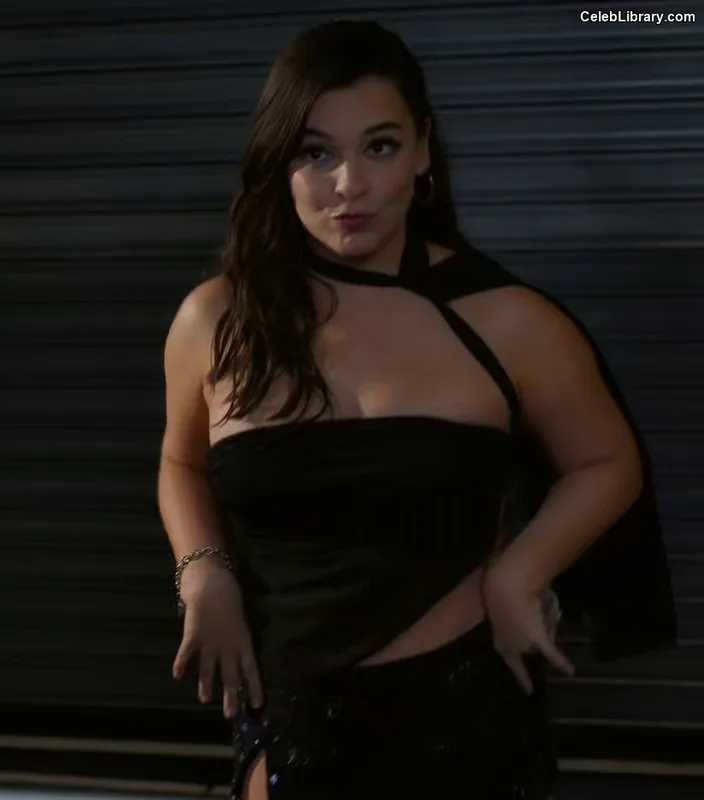 Isabella Gomez photo 3 of 479