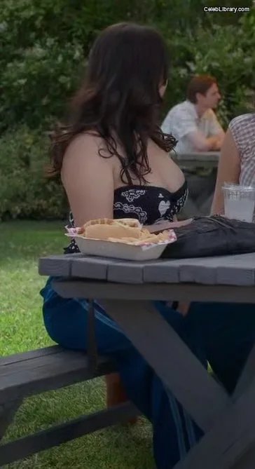 Isabella Gomez photo 18 of 479