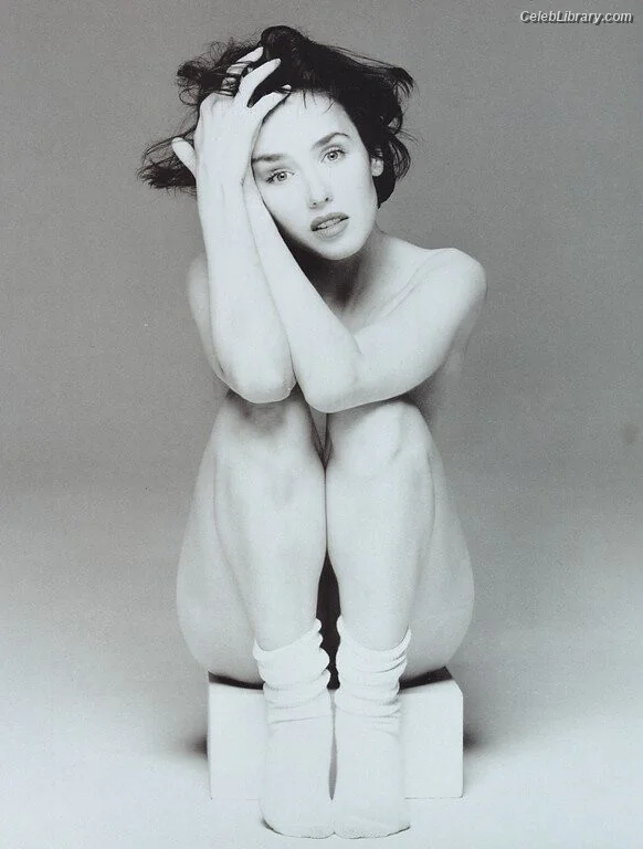 Isabelle Adjani photo 7 of 14