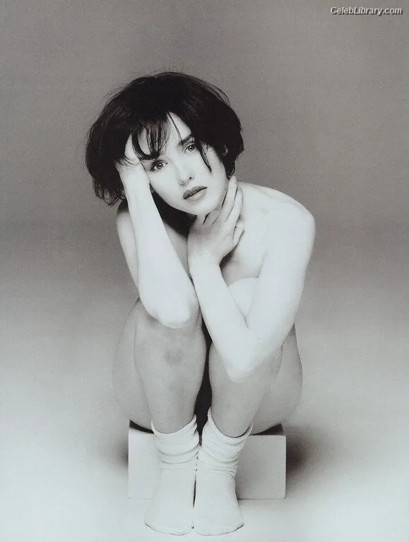 Isabelle Adjani photo 1 of 15