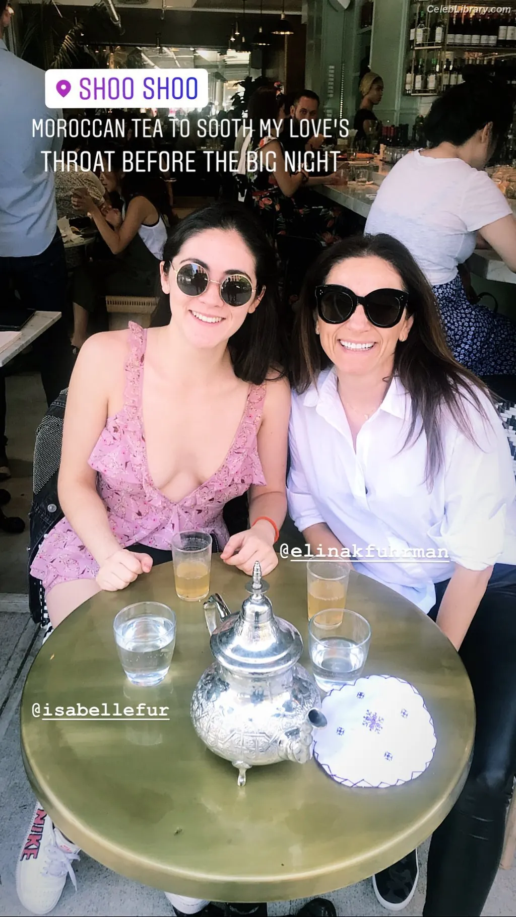 Isabelle Fuhrman photo 7 of 487