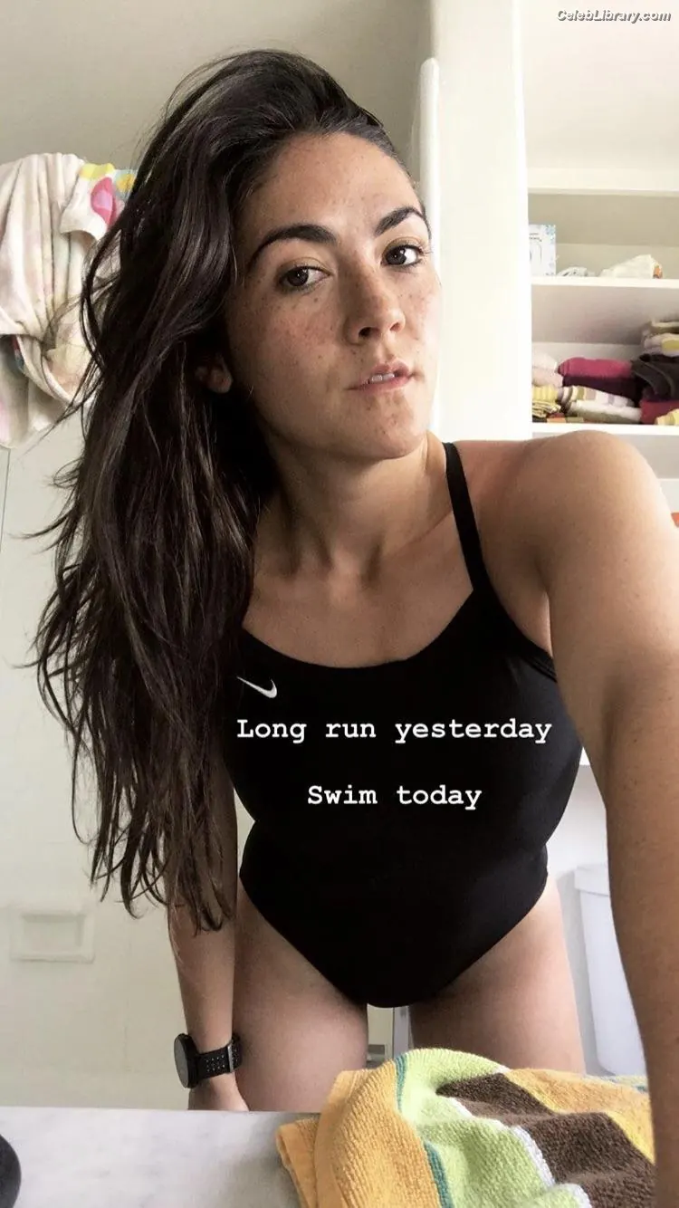 Isabelle Fuhrman photo 4 of 487
