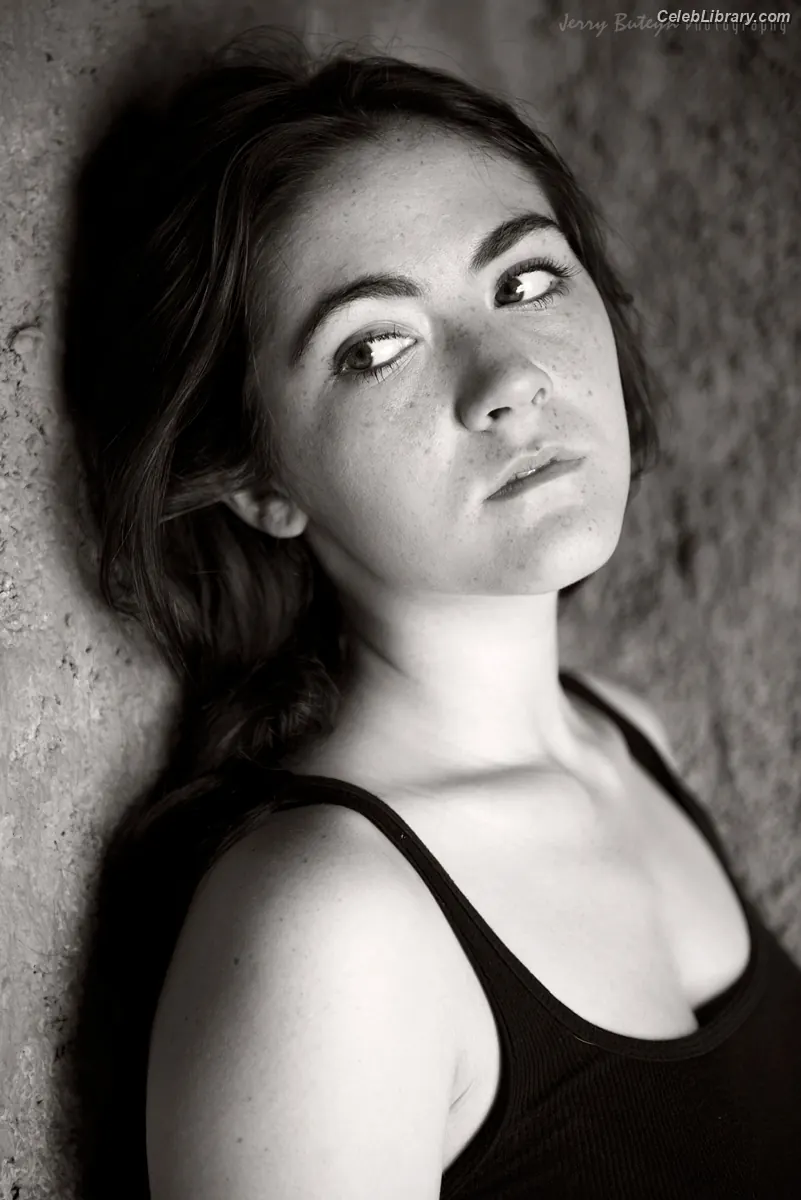 Isabelle Fuhrman photo 10 of 487